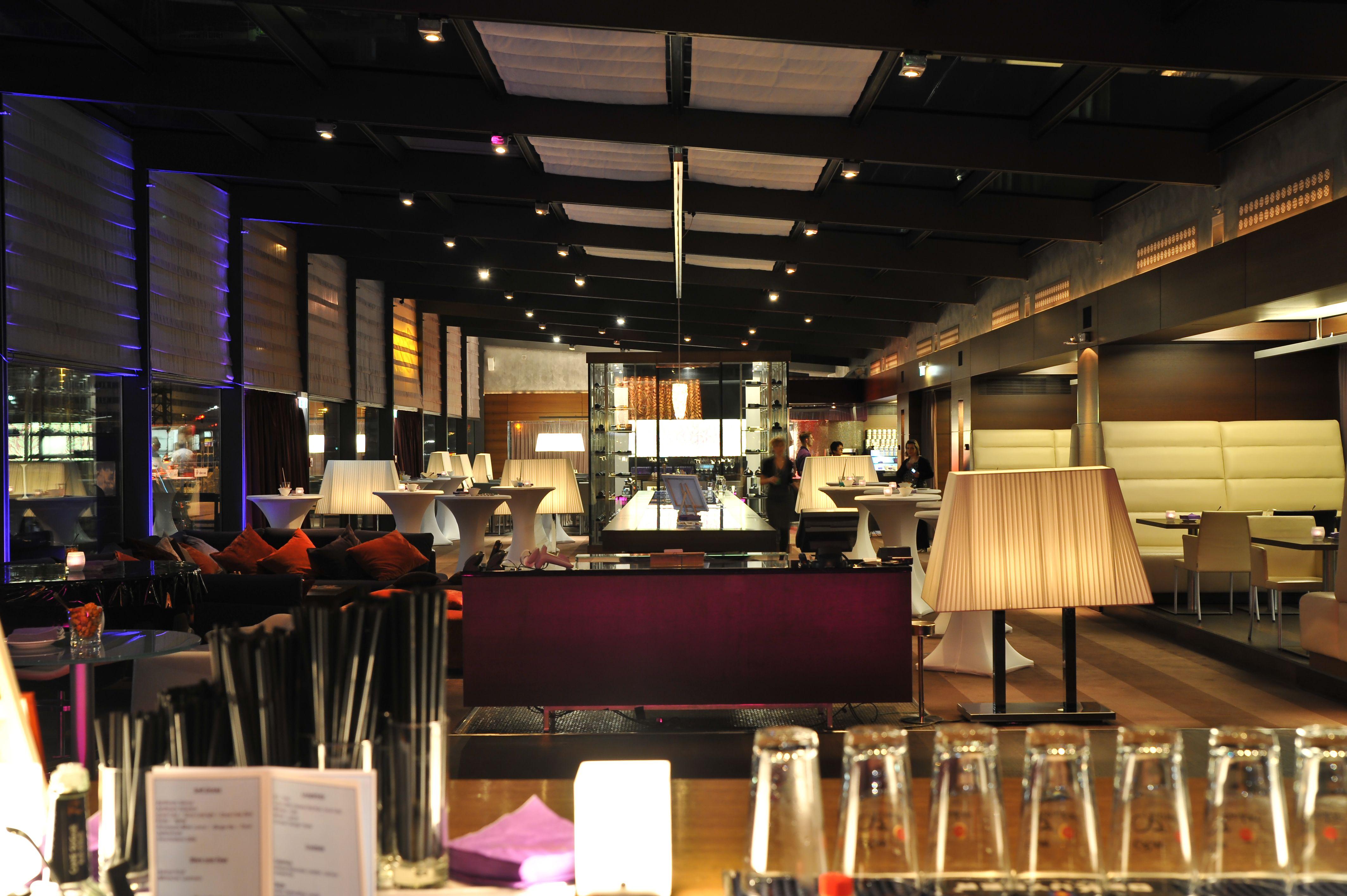 Park Inn By Radisson Berlin Alexanderplatz ภายนอก รูปภาพ Interior of the hotel