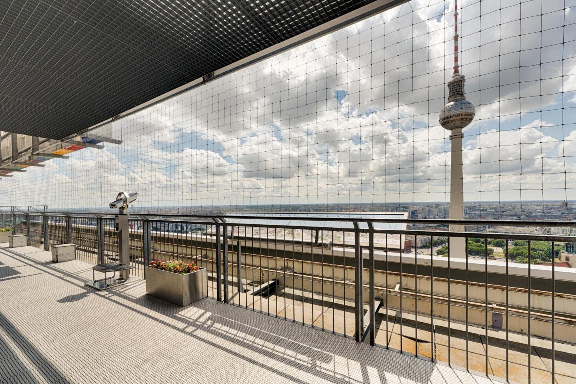 Park Inn By Radisson Berlin Alexanderplatz ภายนอก รูปภาพ Berlin, 2017